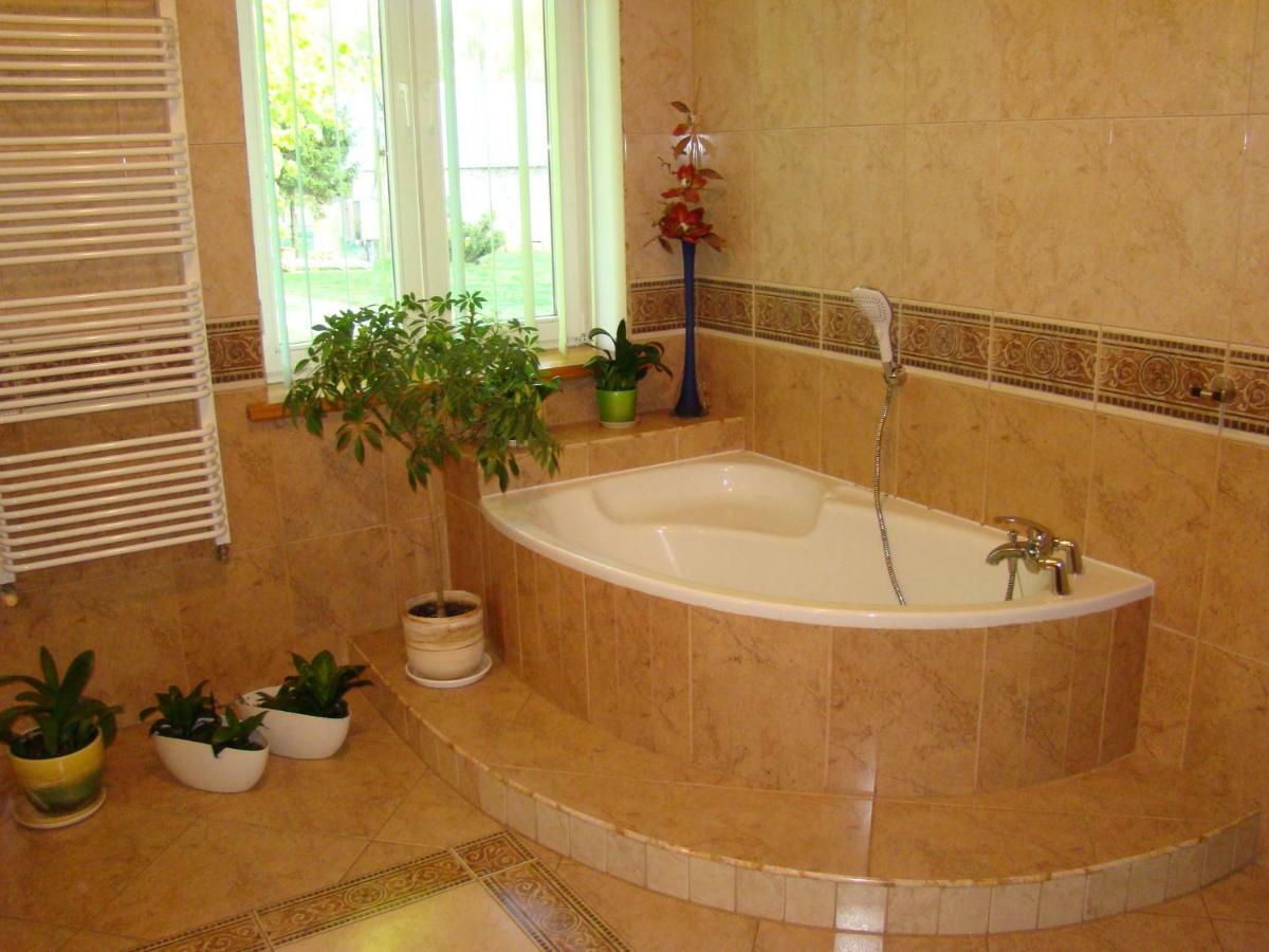 Pensjonat Dworek Baranowka Goniadz Ngoại thất bức ảnh